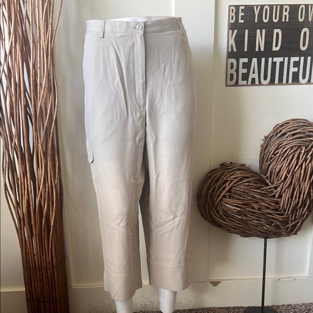 Liz Golf By Liz Claiborne Khaki Cropped Golf Pants
